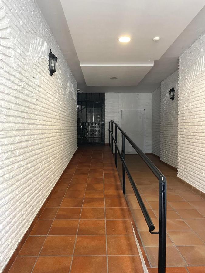 Ferienwohnung Selva La Bella. En El Corazon De Triana Sevilla Exterior foto